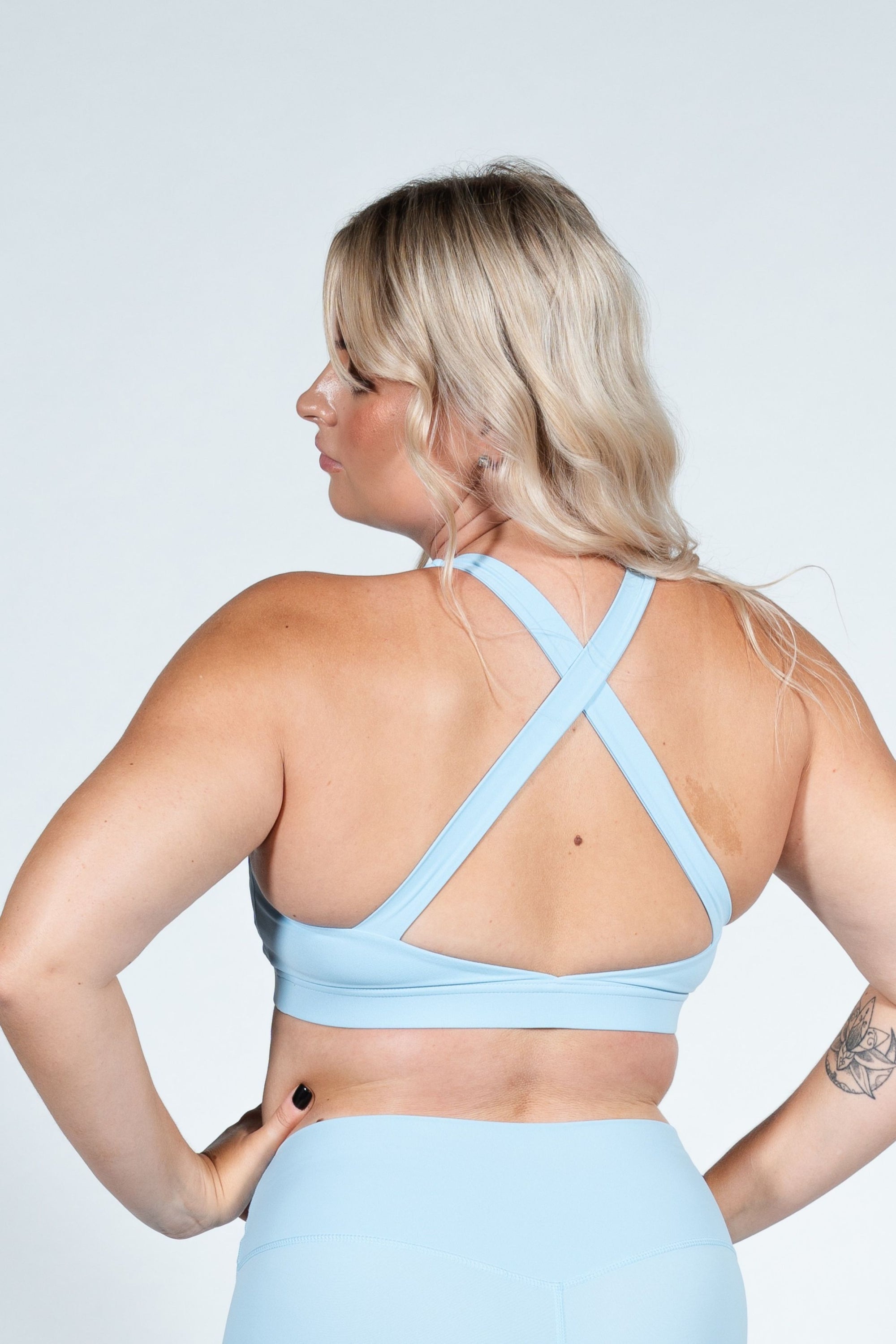 Isabella - Crop